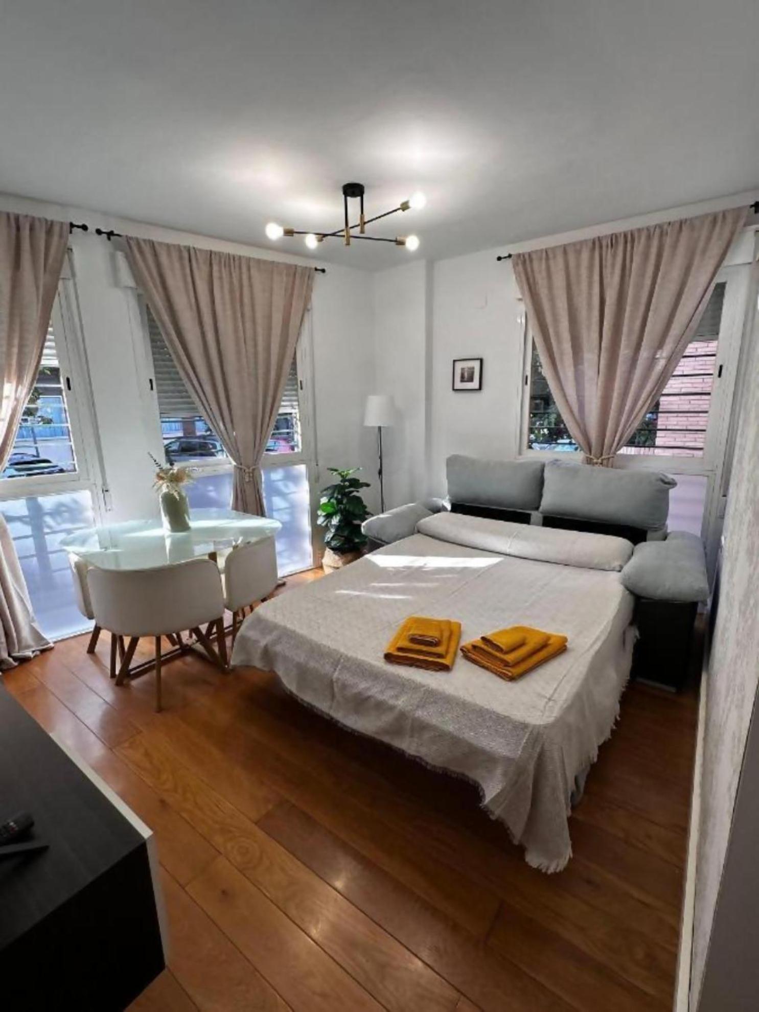 Appartement Casa Mario Centro Junto A Maria Zambrano à Málaga Extérieur photo